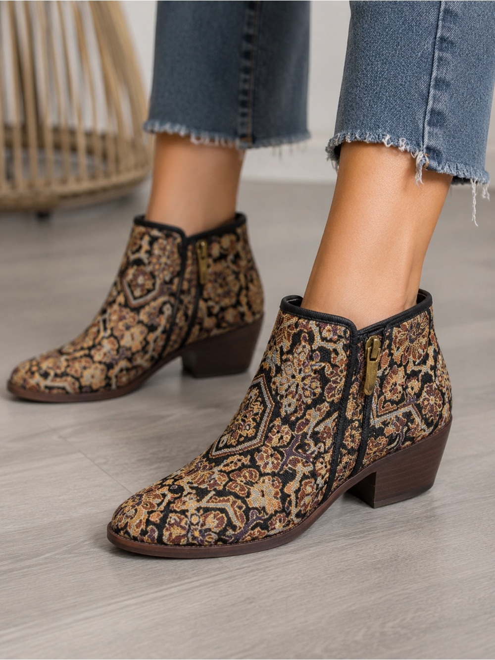 Sam Edelman Ankle Boots Tapestry Print Western Boho Block Heel Zip Women’s 8